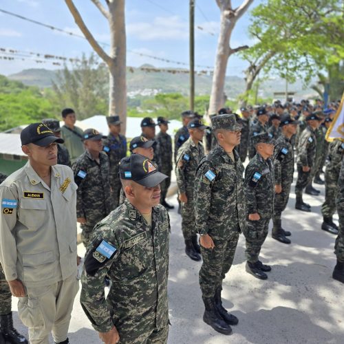Reaparece el debate sobre la politización militar en Honduras ante rumores de fractura en las Fuerzas Armadas