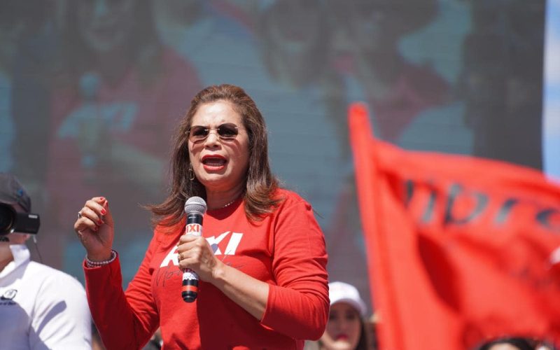 Rixi Moncada propone eliminar la Central de Riesgo y plantea debate sobre estabilidad financiera en Honduras