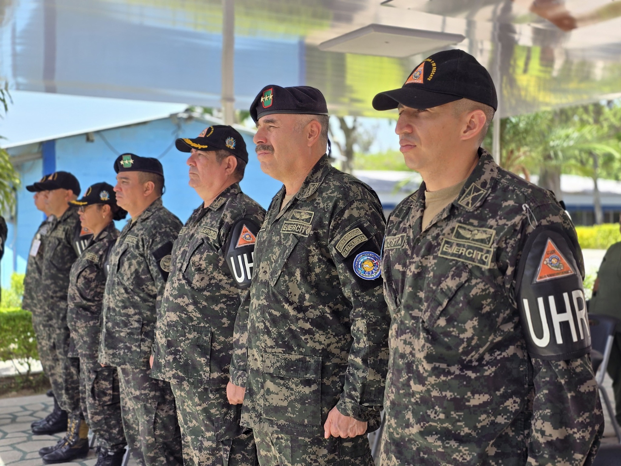 Alarma en Honduras: Aumentos salariales para generales y la cuestión de la imparcialidad