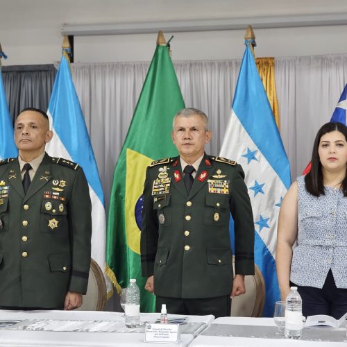 Elecciones Turbulentas en Honduras: Prensa Bajo Ataque y Boicot Militar